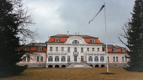 Laupa Manor