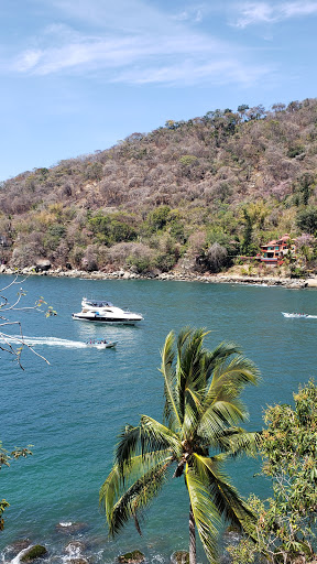 Sirenitas Beach Hideaway - Thumbnail