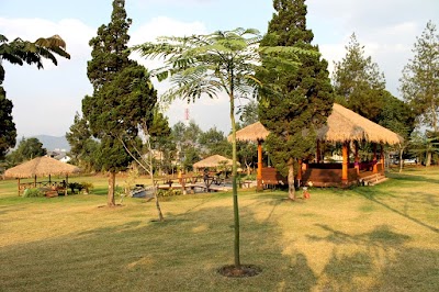 Photos of Villa Istana Bunga in Lembang: Kang Cepi