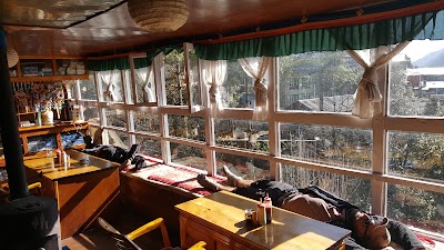 Photos of Phakding