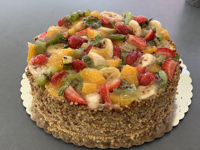 Opinii despre Cafe & Sweet shop “Sacher” în Несебър - Пекарна