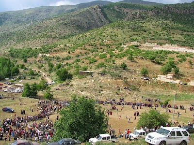 Photos of Gund&eacute; B&eacute;duh&eacute;