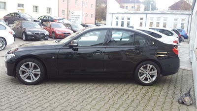 car-dealer