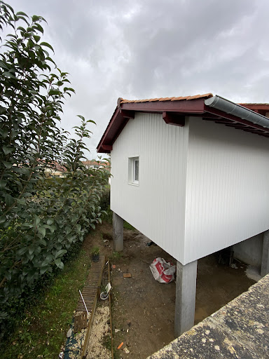 Photo de MCE - Charpente Couverture Zinguerie Maison Ossature Bois