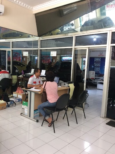 Photos of Dealer Honda Mobil Madiun