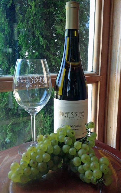 Photos of Three Sisters Vineyards & Winery