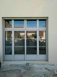 Photo n°22 de Philippe Fermetures à Marnay (Menuisier)