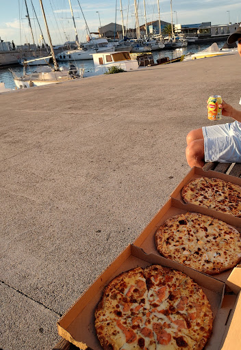 M7 Pizza - France