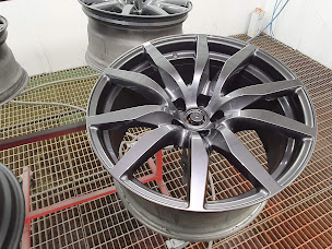 Photo n°2 de Garage Carrosserie des 3 Rivieres à Montceaux (Mécanicien)