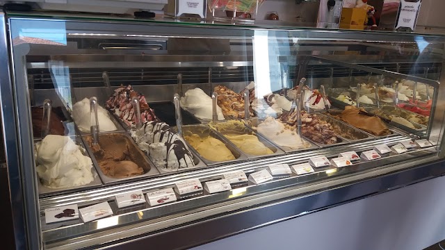 Nonna Papera Ice Cream Shop