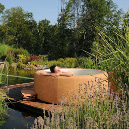 Photo n°3 de Spattitude & Softub Spa France - bureaux et SAV à Saint-Priest (Magasin d'articles de sauna)