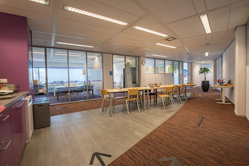 Infinity College Amsterdam - Thumbnail