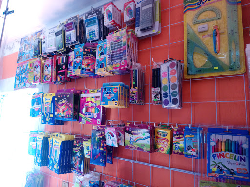 PAPELERÍA Y ARTÍCULOS DE TEMPORADA - Thumbnail