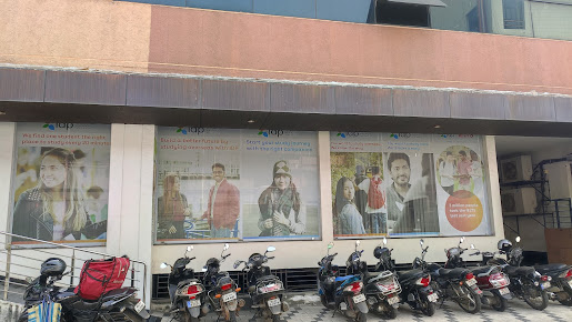 Af1qipmmvrniholtzy2icmjqkt7kanow6ofhtdknhgoz=s515 K No