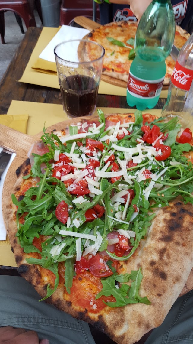 Rimpizzamose Forno e Cantina