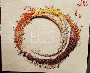 Photo n°17 de Hair Box à Langeais (Magasin de perruques)