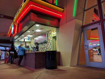 Photos of Cobb Theatres Hollywood 16 & IMAX
