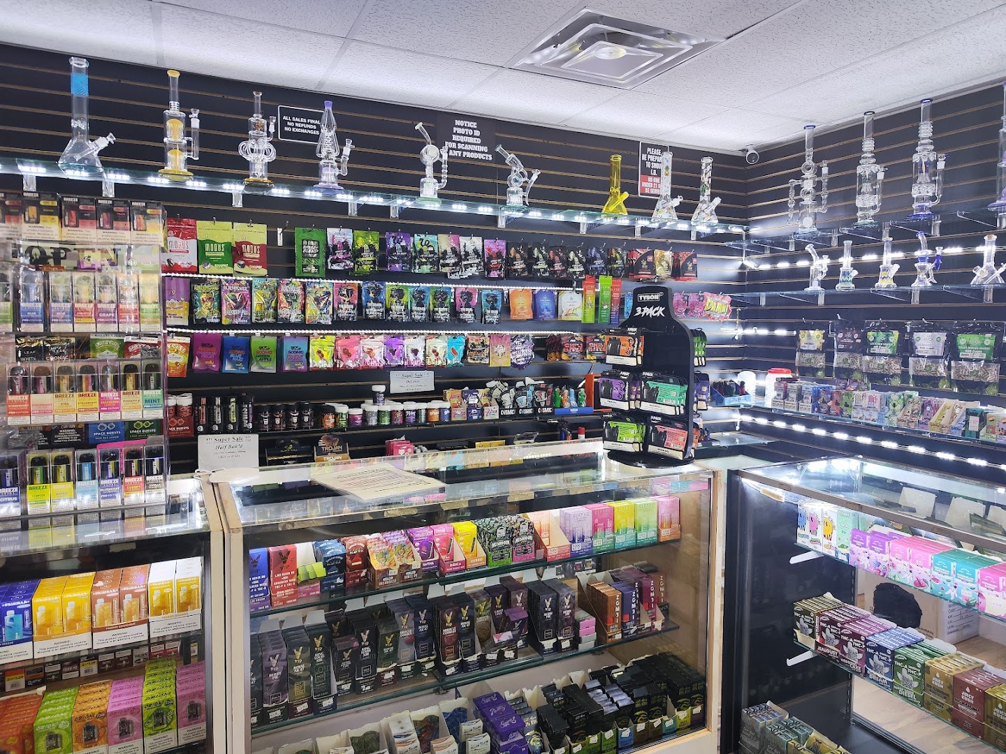 VIP Wireless & Smoke Shop photo 3