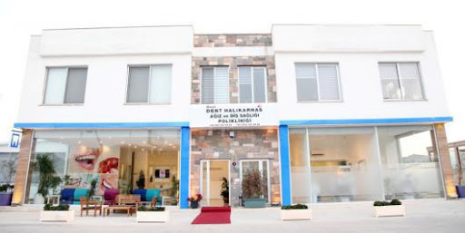 Dt. Gülnaz Aydın, Diş Hekimi