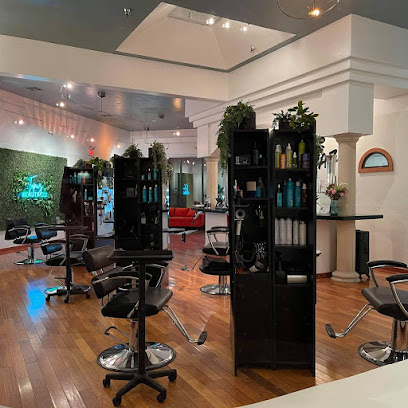 Foto de Tōpaz Beauty Co.