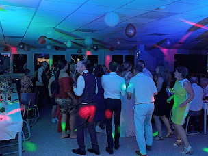 Photo n°12 de MUSIC & SHOW à Maîche (Prestataire de mariage)