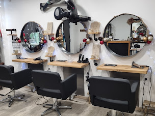 Photo n°3 de Praline Coiffure à Saint-Papoul (Salon de coiffure)