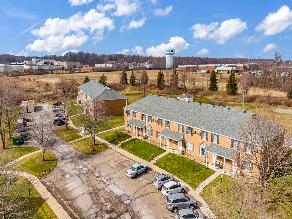 Chardon Place Apartments
