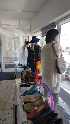 Fashion-Hand-Shop Gallery - Germany
