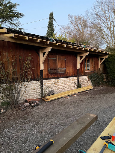 Photo de LPC LARROUY PATRICK CHARPENTE à Saint-Symphorien (33113)