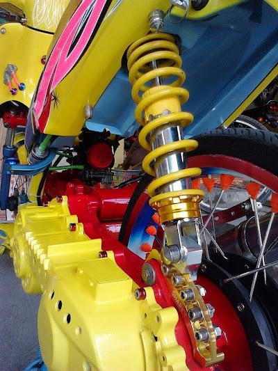 Photos of Workshop TNT Paint