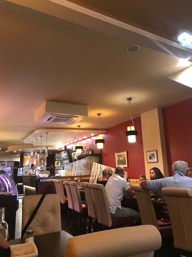 RESTAURANT SAN REMO