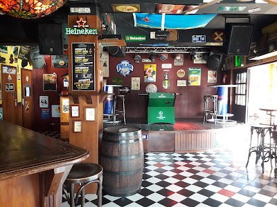 Photos of Caf&eacute; Chaos