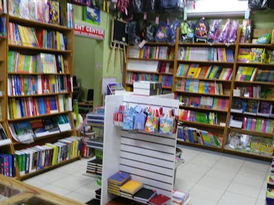 Photos of Lee's Books &Things Limited