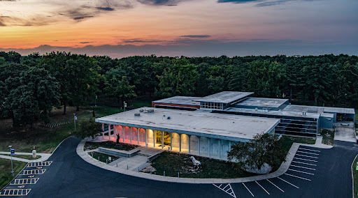 Cedarhurst Center For the Arts