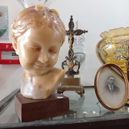 Photo n°19 de Bidan Christian à Salers (Magasin d'antiquités)