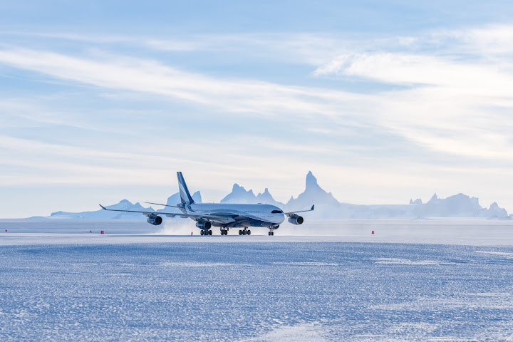 White Desert Antarctica by null