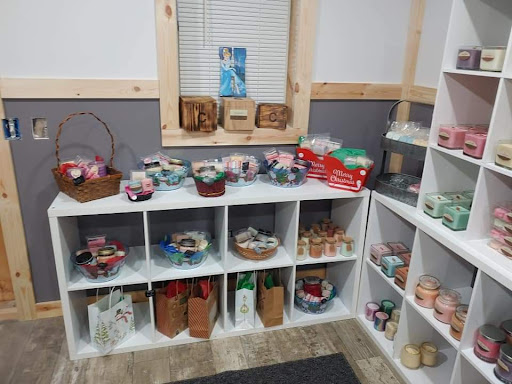 Country Candles - Thumbnail