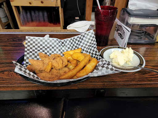 Junior’s Bar & Grill - Thumbnail
