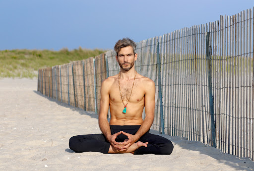 ESYOGA - Visual