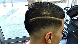 Photo n°6 de News Coiff à Miramas (Salon de coiffure)