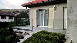 Photo n°4 de Ranneaud SAS à Oyonnax (Vitrerie - miroiterie)