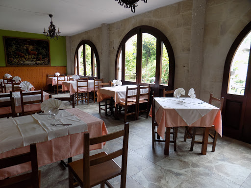 Restaurante y Alojamientos La Ceña, Cantabria, Spain