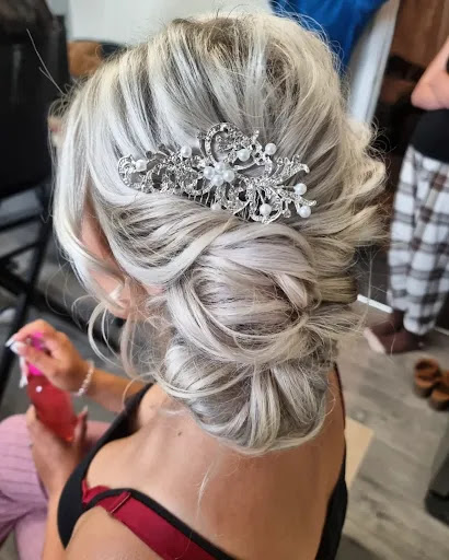 The Lighthouse wedding hair - Thumbnail