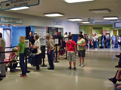 Photos of Youngstown-Warren Regional Airport