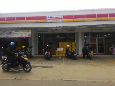 Photos of Alfamart Puri Cipageran 1