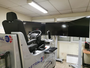 Photo n°5 de AFTRAL Noisiel à Noisiel (École de conduite de camions)