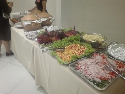 Photos of D'Gust&aacute; Catering & Rest.
