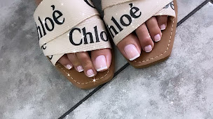 Photo n°20 de ELLE BEAUTY : Coiffure - Onglerie - Esthétique à Villetaneuse (Salon de coiffure)