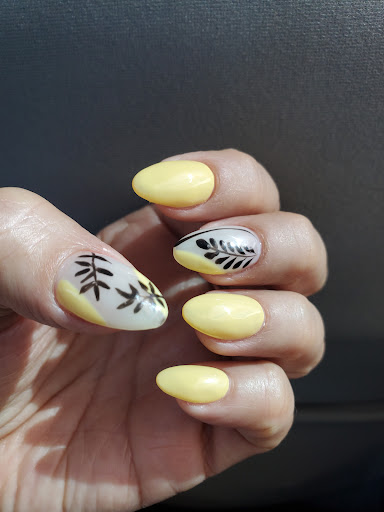 Lia's Nail Salon Gallery - United States
