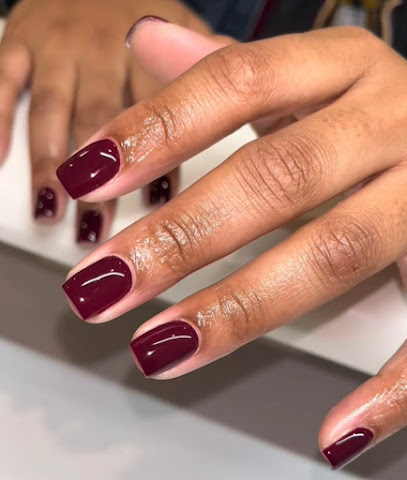 Tisha Beauty 60 Prothésiste ongulaire et ciliaire
